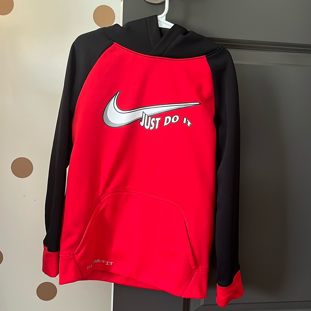 Nike Therma-Fit hoodie